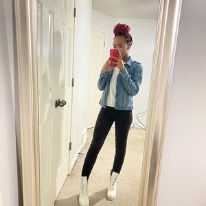 Meet your Posher, Mya